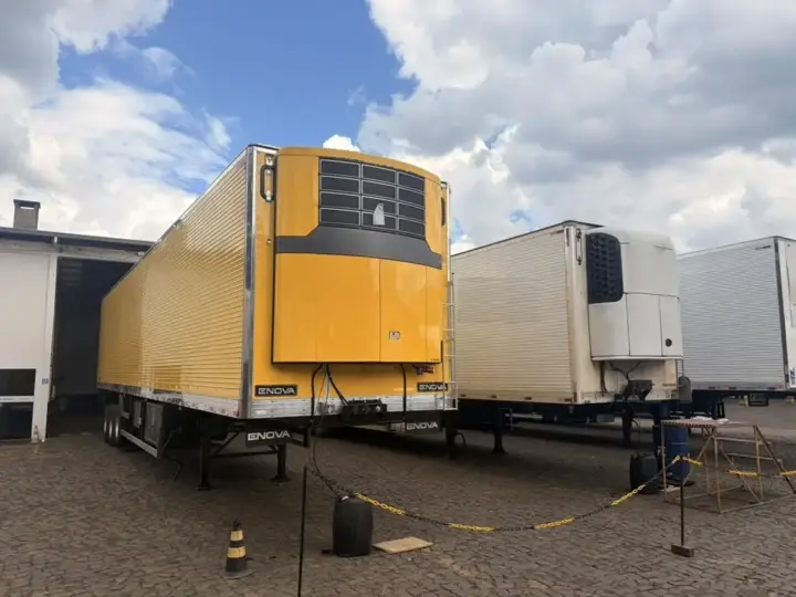 Testing deep freeze reefer trailers and how PolyFrost coated ones stay cooler.